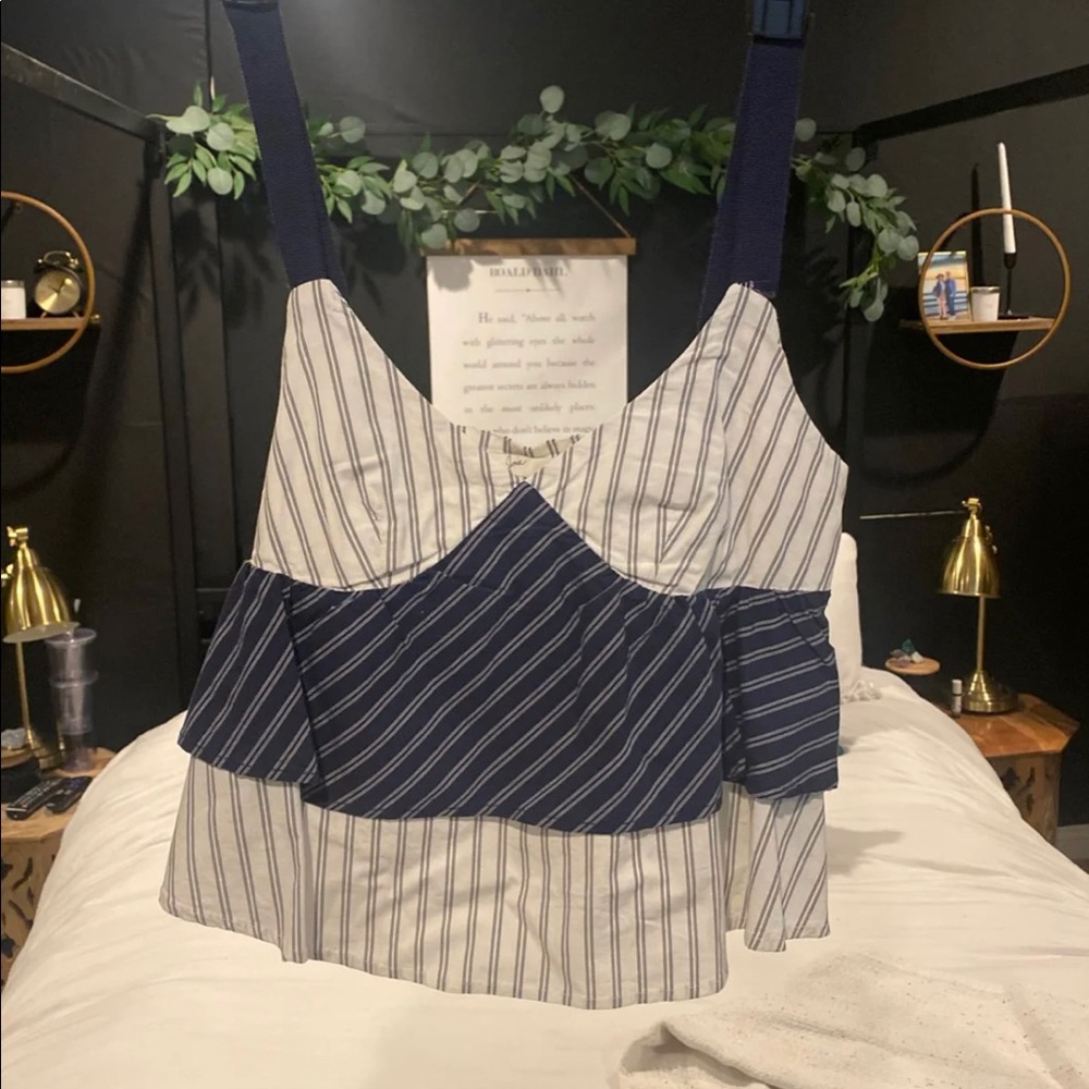 Joie pleaded crop top BNWT